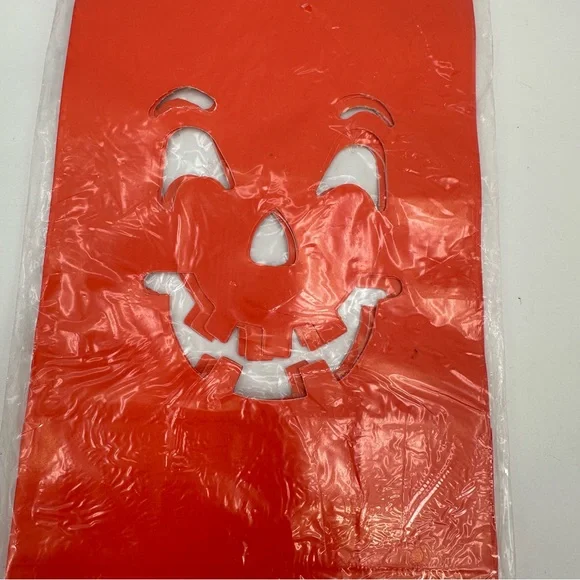 3/$15 Halloween Luminaria Bags Orange Jack-o-Lantern Cutout Sealed 4-Pack READ - Picture 3 of 10